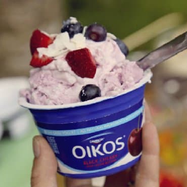 | Donmuş Yoğurt | Rutinden sıkılmış. Akıllı ve işleri yapmanın yeni yollarını bulmakla ilgileniyor.